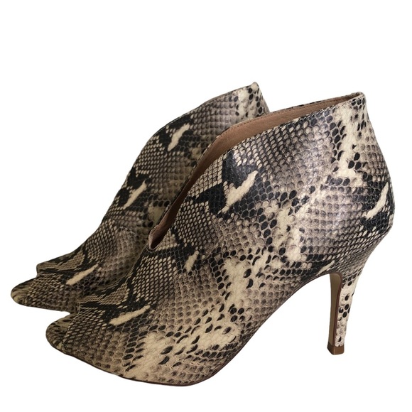 HALOGEN Snake-Print Open toe Real Leather peep-toe Heels - Picture 1 of 10